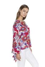 One Baggy Sleeve Shirt